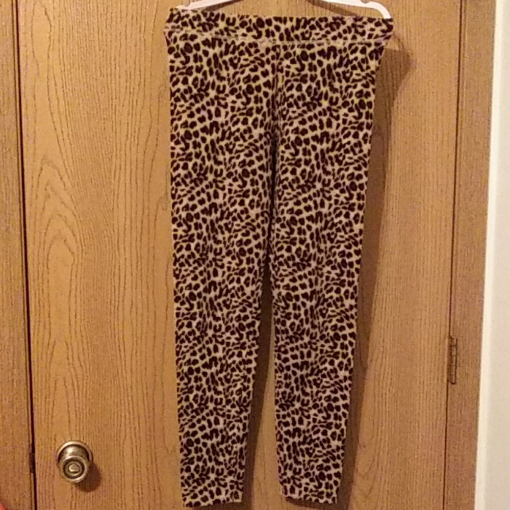 PINK Victoria's secret animal print leggings